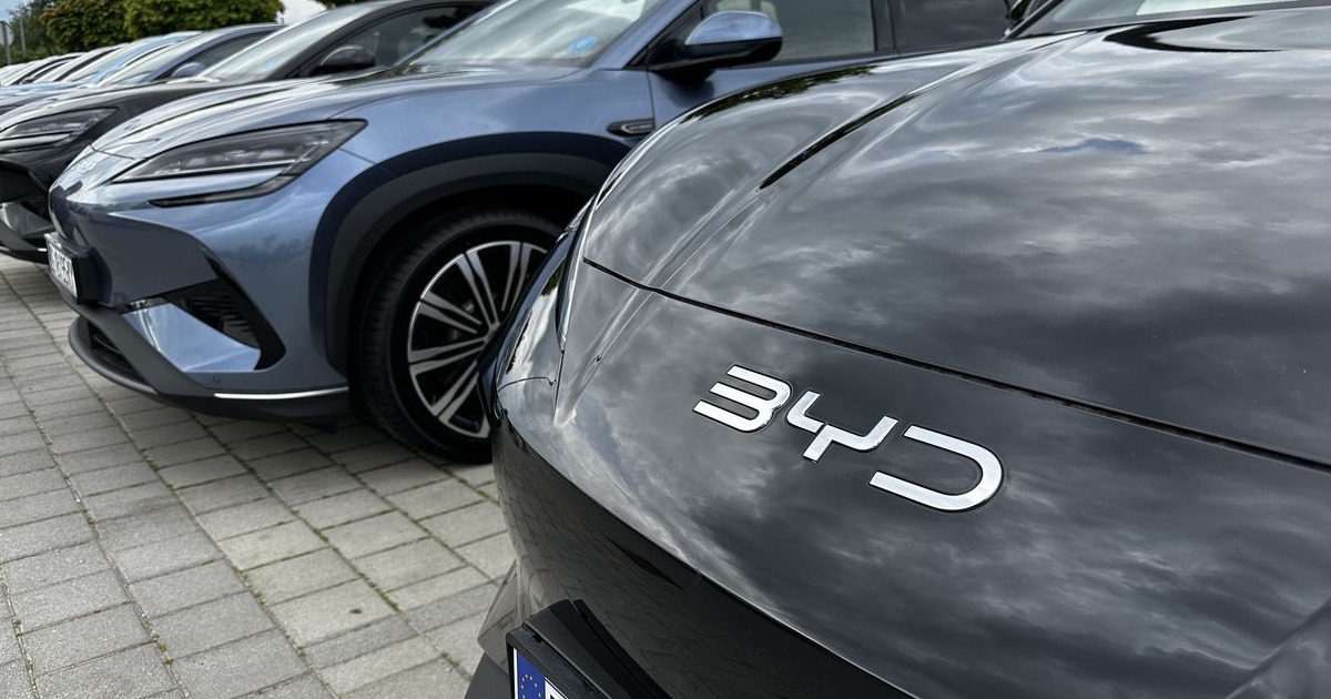 BYD sales April 2026